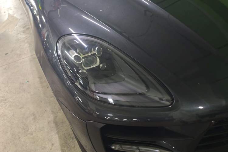 Used Porsche Macan 2018 Macan 2.0T Right Front Headlight