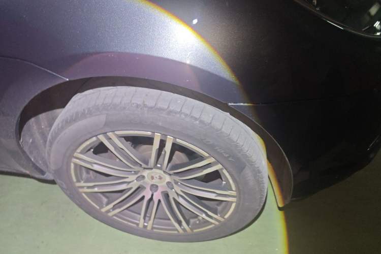 Used Porsche Macan 2018 Macan 2.0T Right Front Wheel Hub