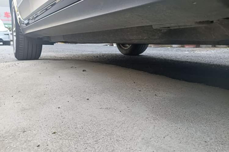 Used Porsche Macan 2018 Macan 2.0T Right Side Sill