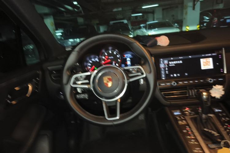 Used Porsche Macan 2018 Macan 2.0T Steering Wheel