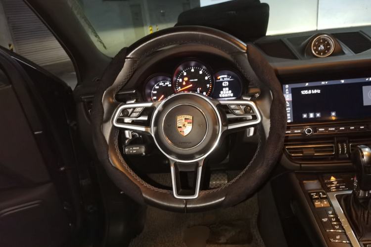 Used Porsche Macan 2018 Macan 2.0T Steering Wheel