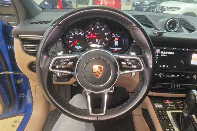 Used Porsche Macan 2018 Macan 2.0T Steering Wheel
