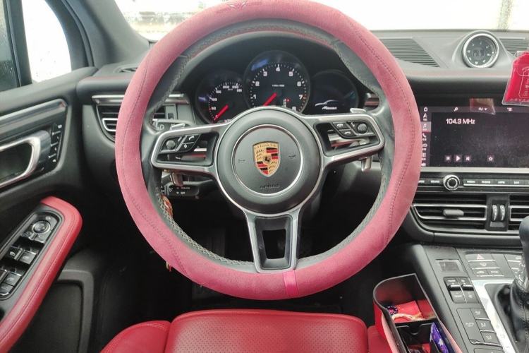 Used Porsche Macan 2018 Macan 2.0T Steering Wheel