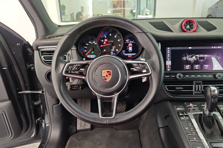 Used Porsche Macan 2018 Macan 2.0T Steering Wheel