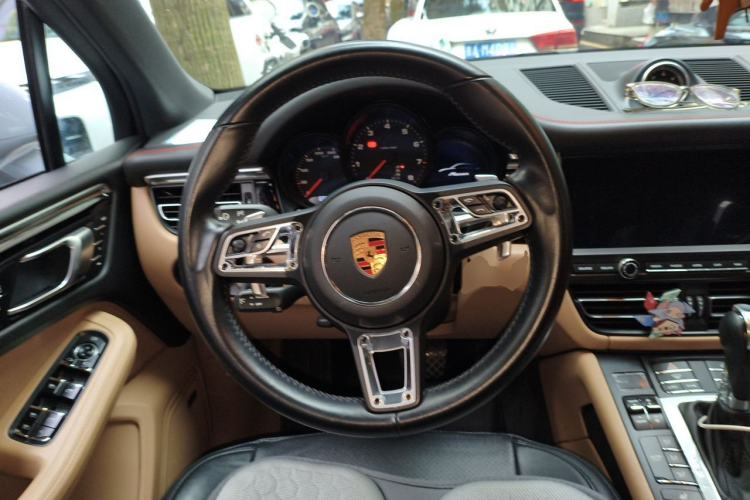 Used Porsche Macan 2018 Macan 2.0T Steering Wheel