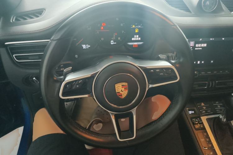 Used Porsche Macan 2018 Macan 2.0T Steering Wheel