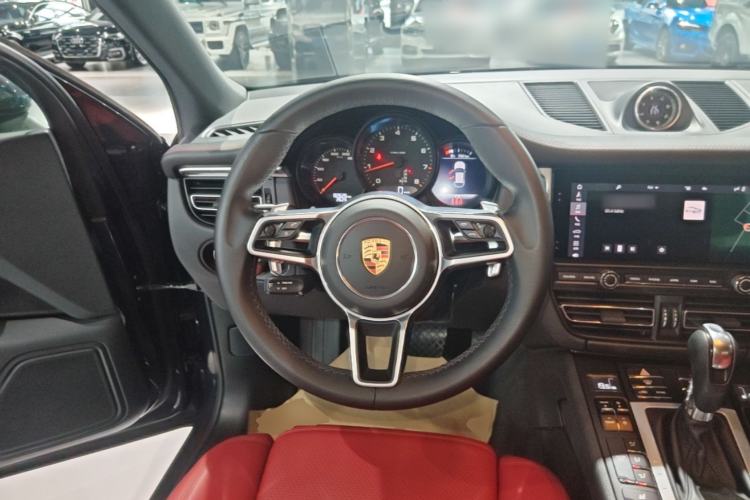 Used Porsche Macan 2018 Macan 2.0T Steering Wheel