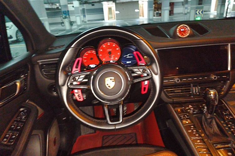 Used Porsche Macan 2018 Macan 2.0T Steering Wheel