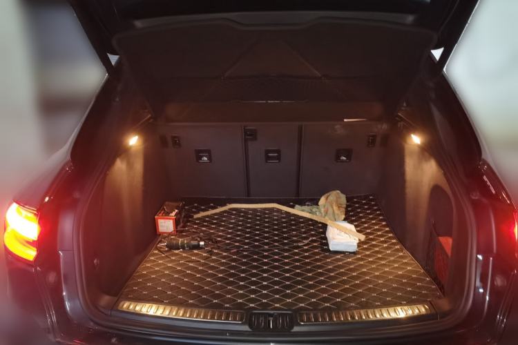 Used Porsche Macan 2018 Macan 2.0T Trunk