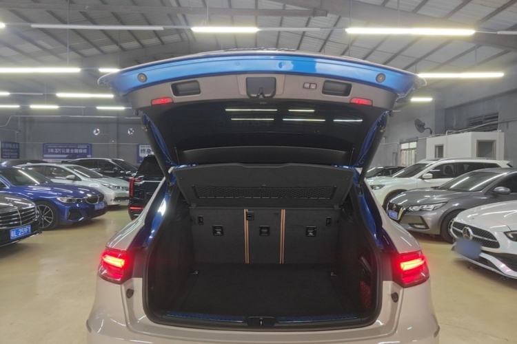 Used Porsche Macan 2018 Macan 2.0T Trunk