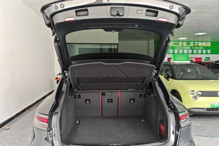 Used Porsche Macan 2018 Macan 2.0T Trunk