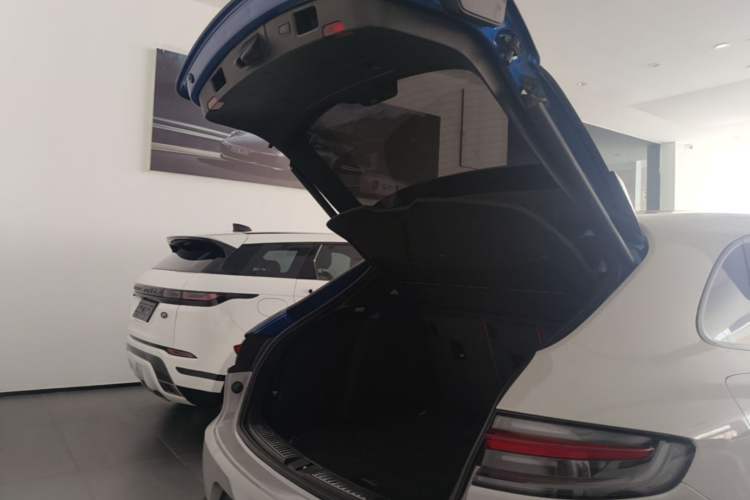 Used Porsche Macan 2018 Macan 2.0T Trunk
