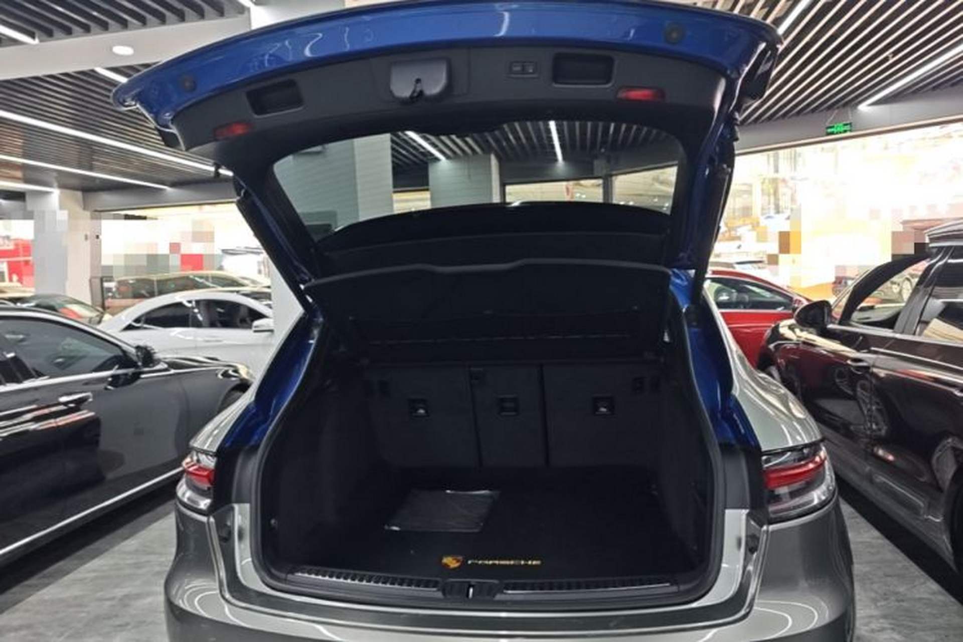 Used Porsche Macan 2018 Macan 2.0T Trunk