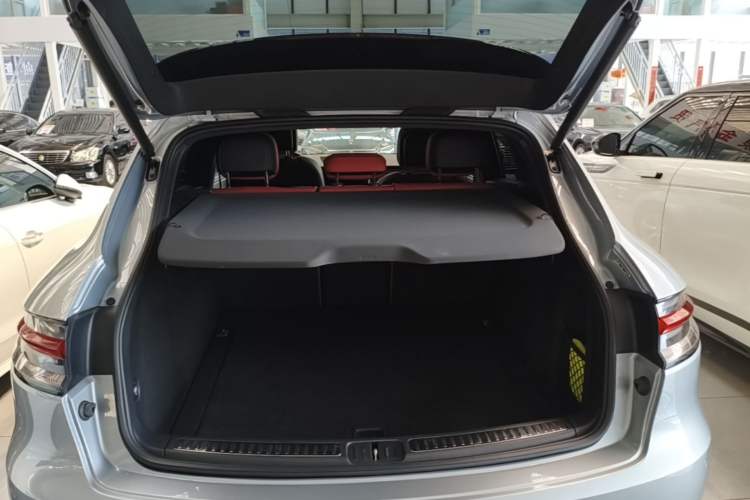 Used Porsche Macan 2018 Macan 2.0T Trunk