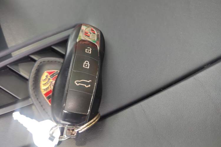 Used Porsche Macan 2018 Macan 2.0T Vehicle Key
