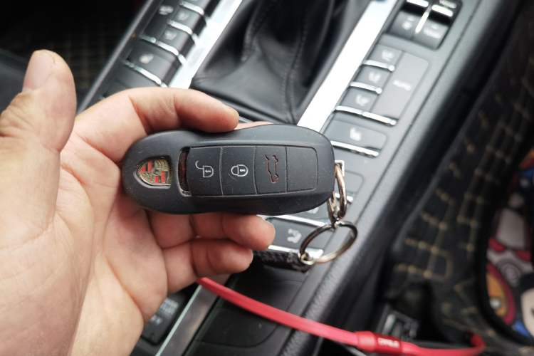 Used Porsche Macan 2018 Macan 2.0T Vehicle Key