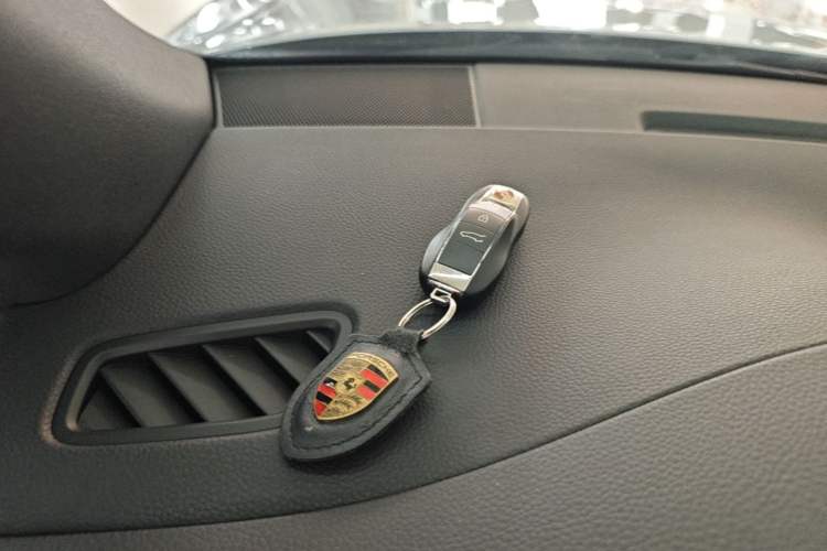 Used Porsche Macan 2018 Macan 2.0T Vehicle Key