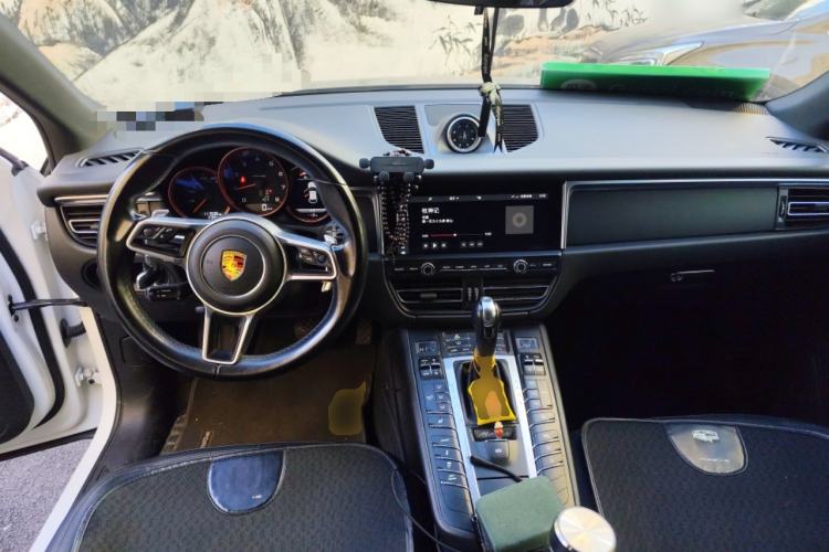 Used Porsche Macan 2018 Macan 2.0T Center Console
