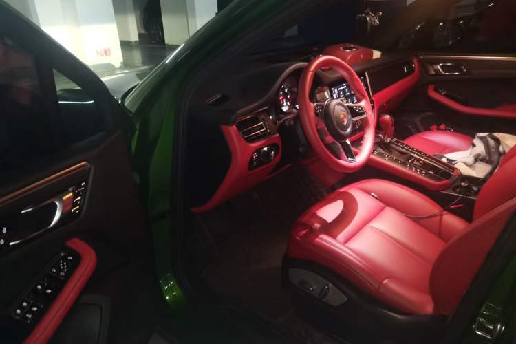 Used Porsche Macan 2018 Macan 2.0T Driver Seat