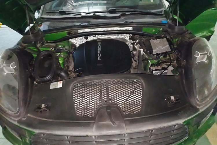 Used Porsche Macan 2018 Macan 2.0T Engine Bay