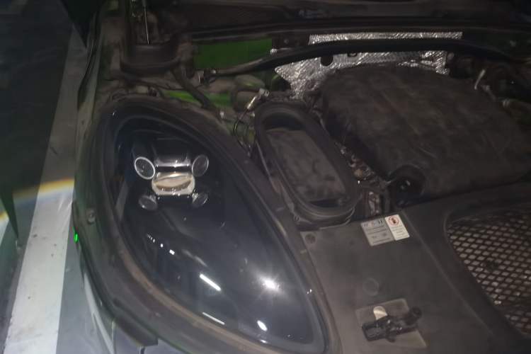 Used Porsche Macan 2018 Macan 2.0T Engine Bay Right