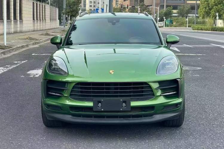 Used Porsche Macan 2018 Macan 2.0T Exterior 2
