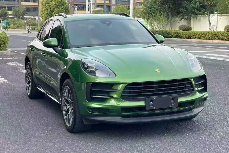 Used Porsche Macan 2018 Macan 2.0T Exterior 3