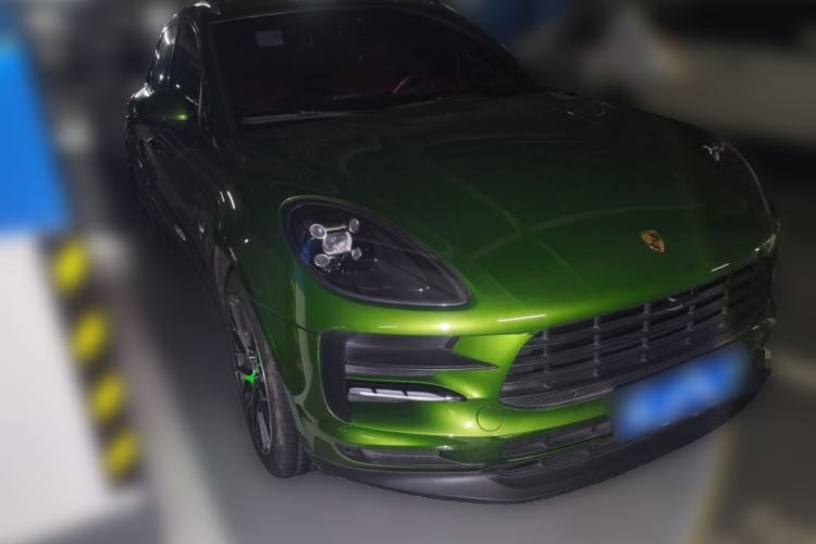 Used Porsche Macan 2018 Macan 2.0T Front Right 45 Deg