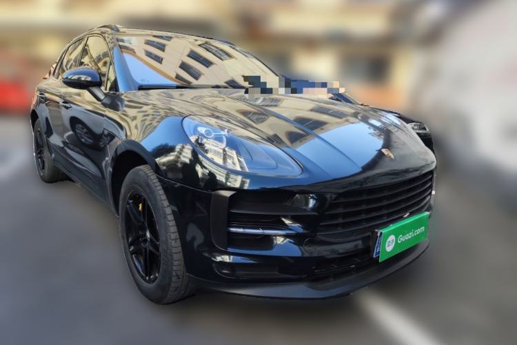 Used Porsche Macan 2018 Macan 2.0T Front Right 45 Deg