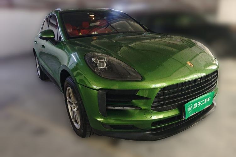Used Porsche Macan 2018 Macan 2.0T Front Right 45 Deg