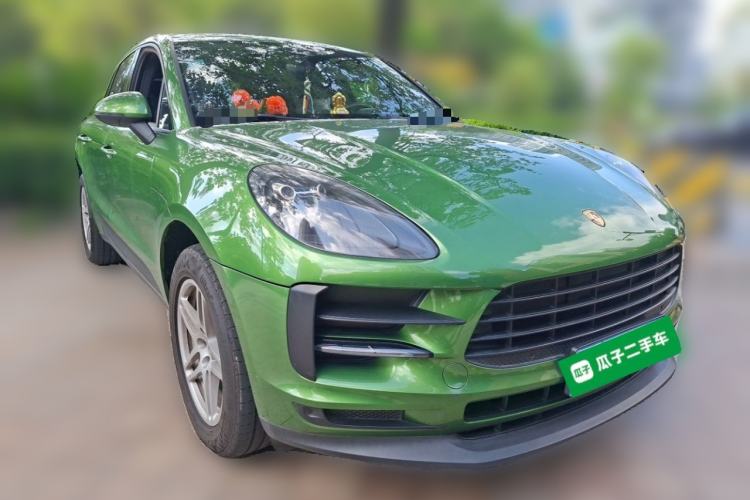 Used Porsche Macan 2018 Macan 2.0T Front Right 45 Deg