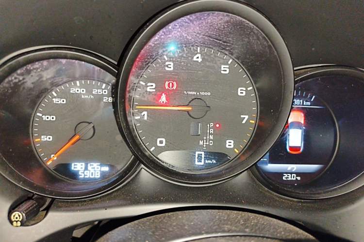 Used Porsche Macan 2018 Macan 2.0T Instrument Cluster