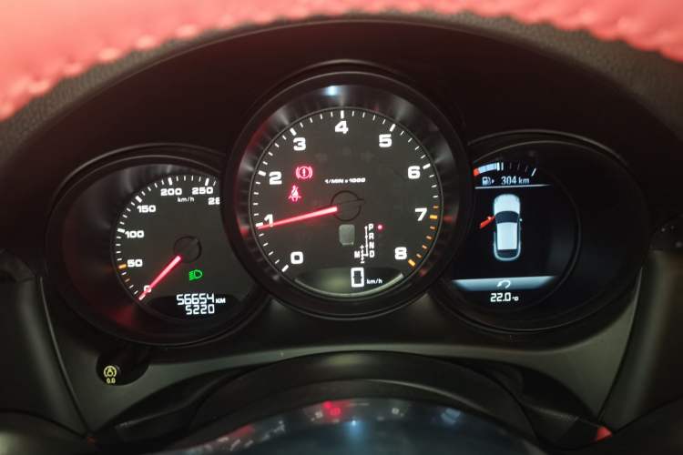 Used Porsche Macan 2018 Macan 2.0T Instrument Cluster