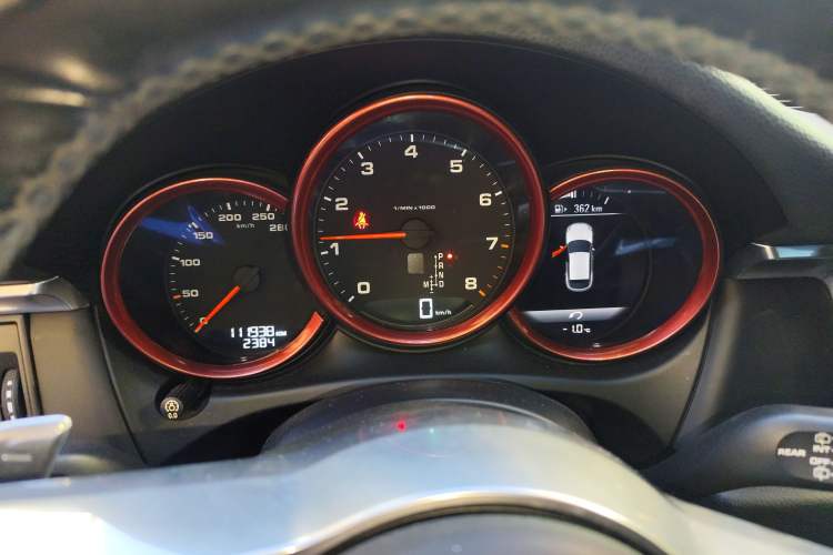 Used Porsche Macan 2018 Macan 2.0T Instrument Cluster