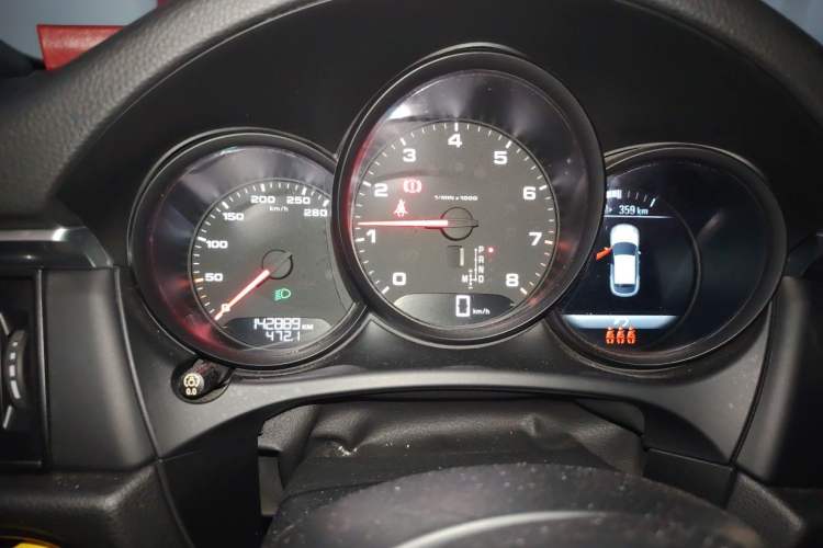 Used Porsche Macan 2018 Macan 2.0T Instrument Cluster