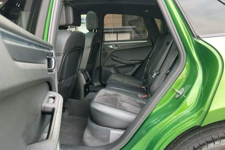 Used Porsche Macan 2018 Macan 2.0T Interior 2