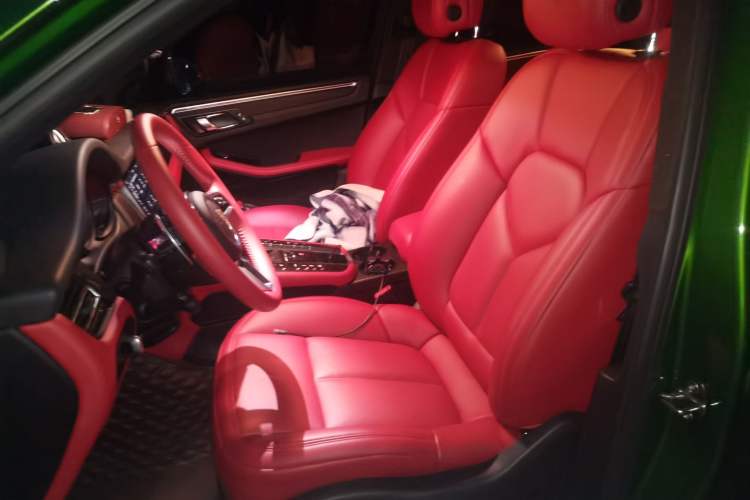 Used Porsche Macan 2018 Macan 2.0T Left Front Seat