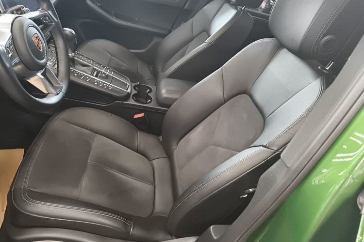 Used Porsche Macan 2018 Macan 2.0T Left Front Seat