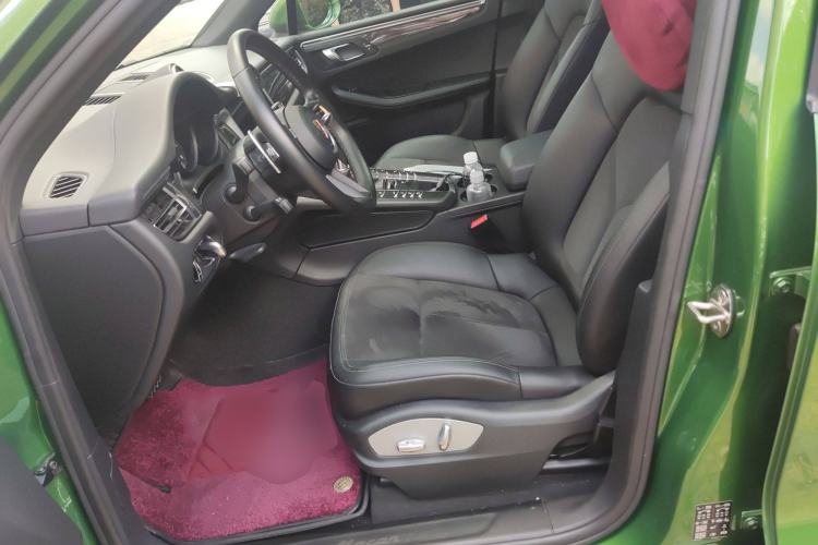 Used Porsche Macan 2018 Macan 2.0T Left Front Seat