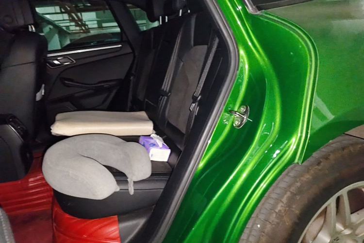 Used Porsche Macan 2018 Macan 2.0T Left Rear Seat
