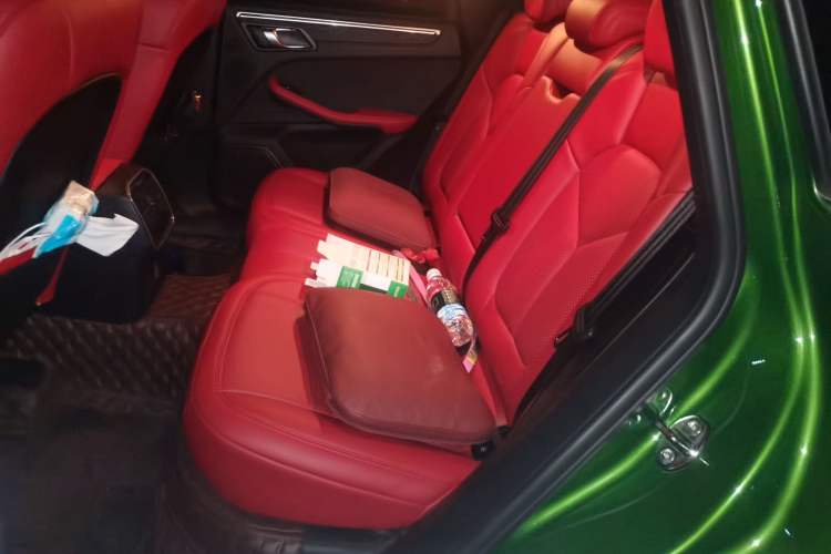 Used Porsche Macan 2018 Macan 2.0T Left Rear Seat