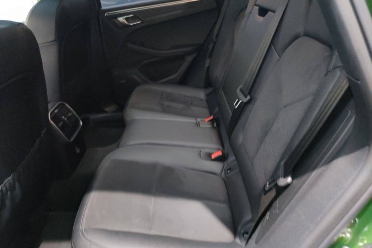 Used Porsche Macan 2018 Macan 2.0T Left Rear Seat