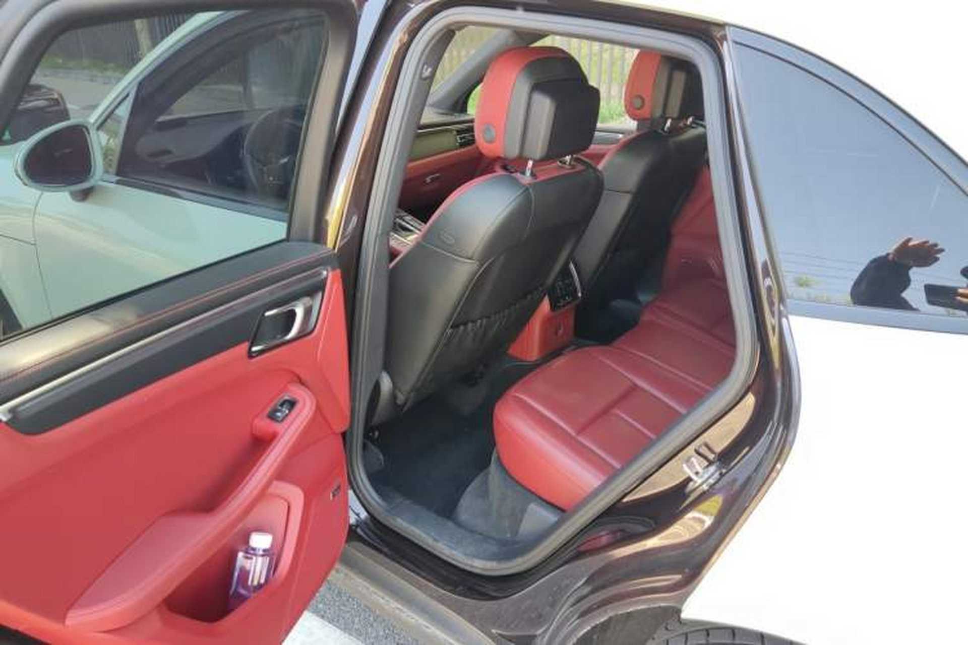 Used Porsche Macan 2018 Macan 2.0T Left Rear Seat