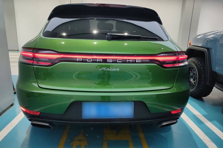 Used Porsche Macan 2018 Macan 2.0T Rear