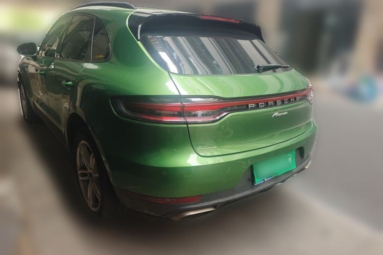 Used Porsche Macan 2018 Macan 2.0T Rear Left 45 Deg