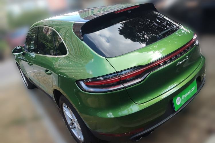 Used Porsche Macan 2018 Macan 2.0T Rear Left 45 Deg