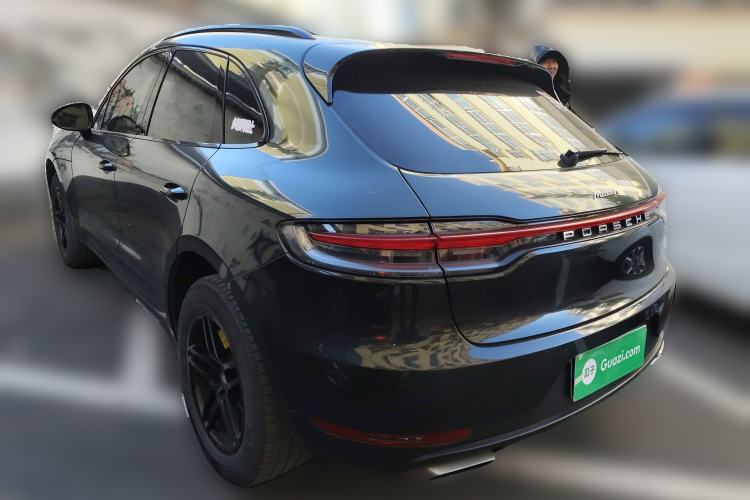 Used Porsche Macan 2018 Macan 2.0T Rear Left 45 Deg