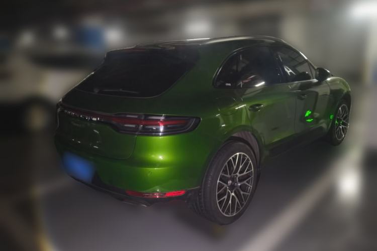 Used Porsche Macan 2018 Macan 2.0T Rear Right 45 Deg
