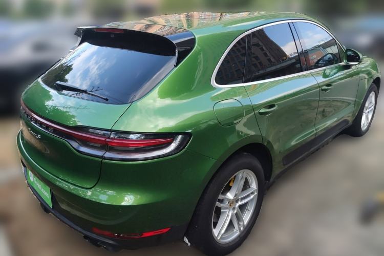 Used Porsche Macan 2018 Macan 2.0T Rear Right 45 Deg