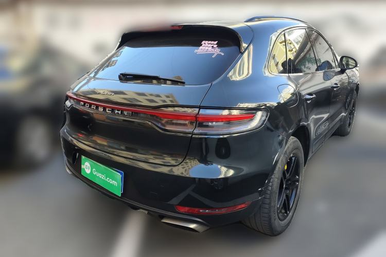 Used Porsche Macan 2018 Macan 2.0T Rear Right 45 Deg